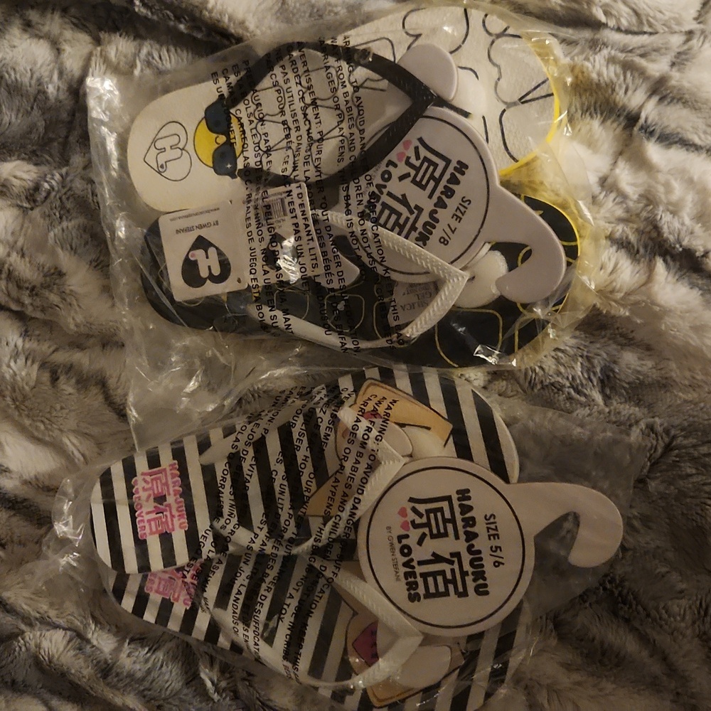 Harajuku sandals (2) pair